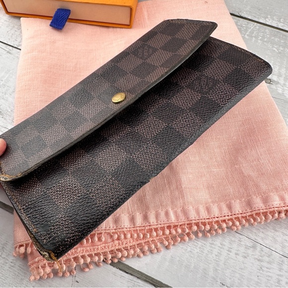 AUTHENTIC LOUIS VUITTON Monogram Porte-Monnaie Billets Tresor Wallet. - Picture 8 of 16